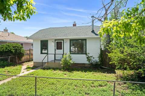605 E 8TH ST, Cheyenne, WY 82007