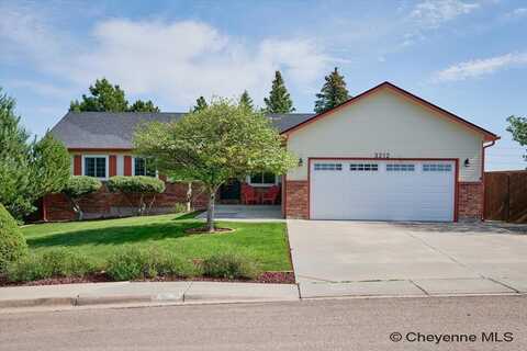3212 HOLLAND CT, Cheyenne, WY 82009