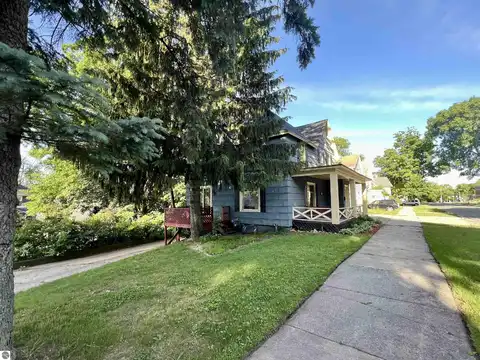 506 E DIVISION STREET, CADILLAC, MI 49601