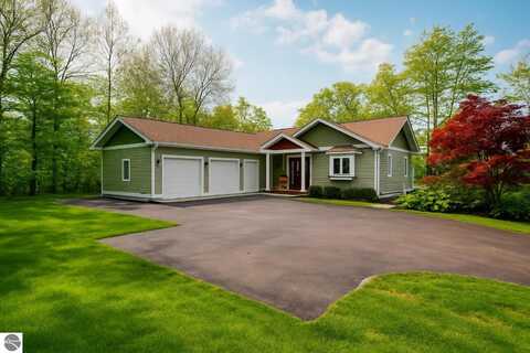9150 S MAJESTIC RIDGE DRIVE, TRAVERSE CITY, MI 49684