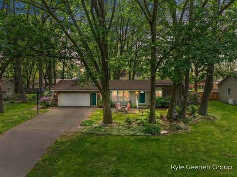 69 CHEYENNE AVENUE, HOLLAND, MI 49424