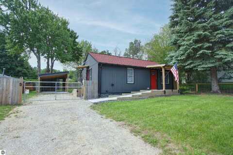 1077 OAK TERRACE, TRAVERSE CITY, MI 49686