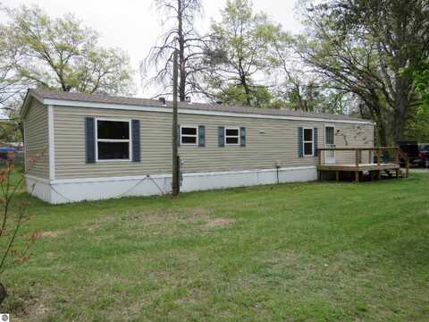 10060 W KELLY ROAD, LAKE CITY, MI 49651