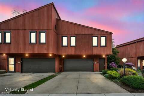 32751 BROOKSTONE LANE, NORTH RIDGEVILLE, OH 44039