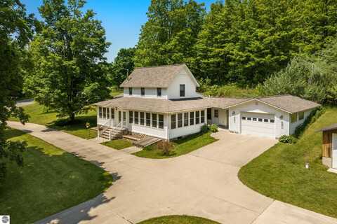 1740 SETTERBO ROAD, SUTTONS BAY, MI 49682