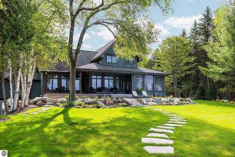 1034 S EAST TORCH LAKE DRIVE, BELLAIRE, MI 49615