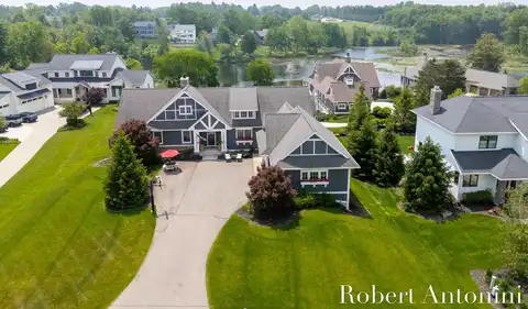 3794 LAKE BIRCH STREET NE, GRAND RAPIDS, MI 49525