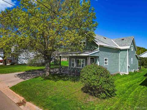 422 WASHINGTON STREET, ISHPEMING, MI 49849