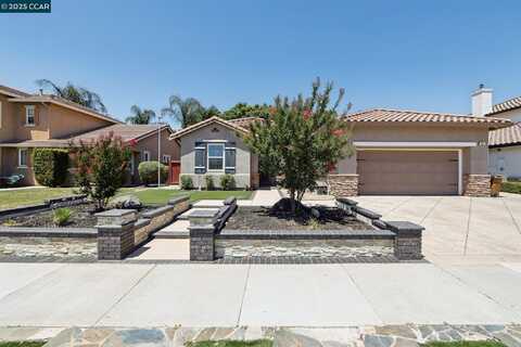 561 Mendota St, Brentwood, CA 94513