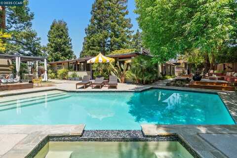 232 Clyde Dr, Walnut Creek, CA 94598