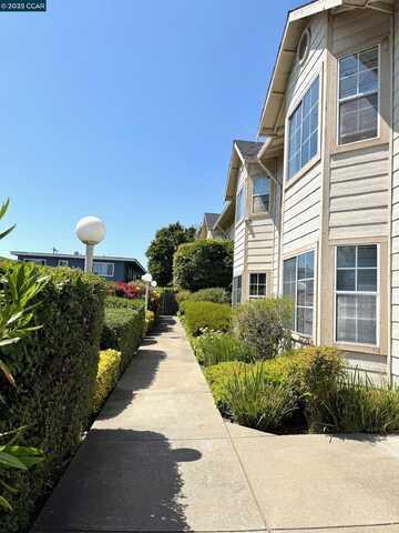 3693 Maybelle Ave, Oakland, CA 94619
