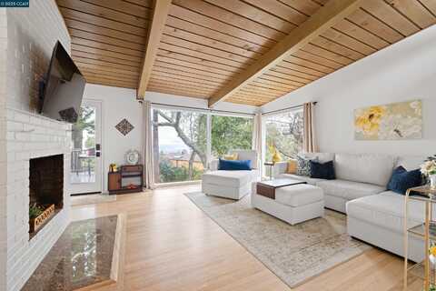 256 Fairlawn Dr, Berkeley, CA 94708