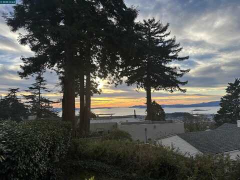 680 Grizzly Peak Blvd, Berkeley, CA 94708