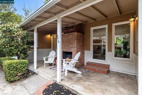 5810 Estates Dr, Oakland, CA 94611