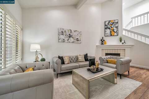 7464 Oxford Cir, Dublin, CA 94568