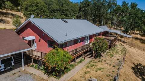 7190 Pool Station Road, Angels Camp, CA 95222
