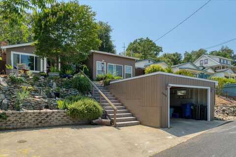 1356 Mark Twain Road, Angels Camp, CA 95222