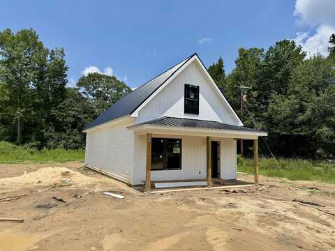402 S Magnolia Ave., Andrews, SC 29510