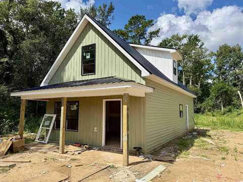 402 S Magnolia Ave., Andrews, SC 29510