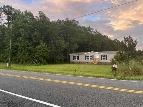 3353 Fries Bay Rd., Loris, SC 29569