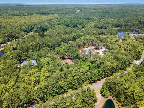 4198 Vanderbilt Blvd., Pawleys Island, SC 29585