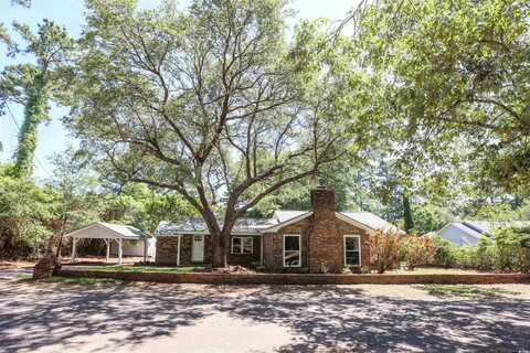 4271 McLamb Ave., Little River, SC 29566