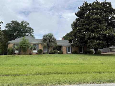 1113 Golf View Dr., North Myrtle Beach, SC 29582