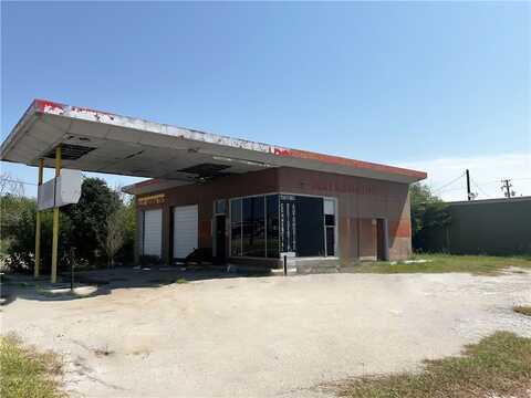 50 N Johnson Street, Alice, TX 78332