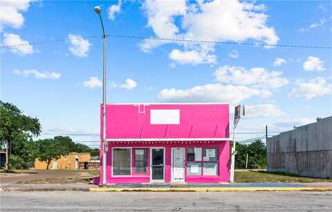 206 Green Avenue, Taft, TX 78390