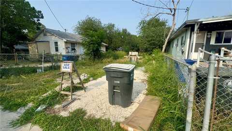 512 Dolores Street, Corpus Christi, TX 78405