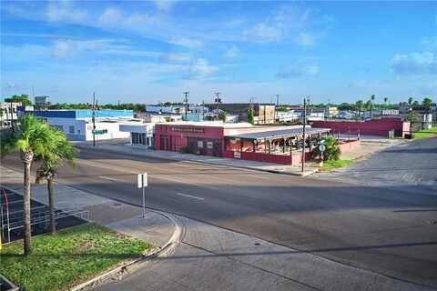 130 E Goodnight Avenue E, Aransas Pass, TX 78336