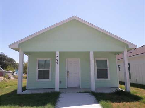 706 N Gagon Street, Rockport, TX 78382