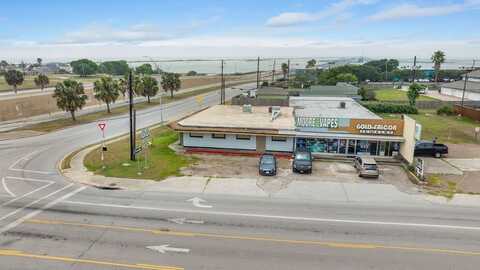 701 Moore Avenue, Portland, TX 78374