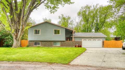 62 American Ln -, Gillette, WY 82716