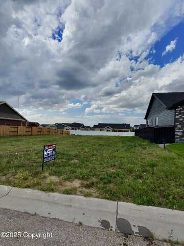40 Kettleson Xing, Gillette, WY 82718
