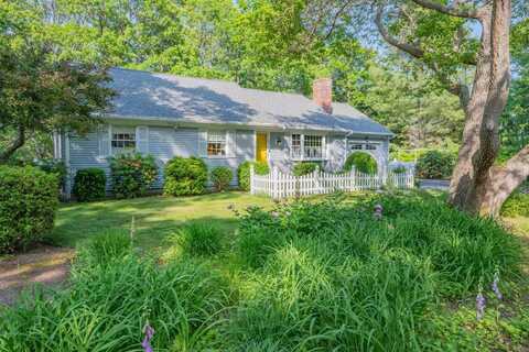 89 Cliff Pond Road, Brewster, MA 02631