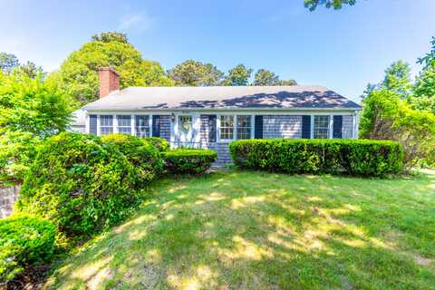 14 Ahab Road, Yarmouth Port, MA 02675