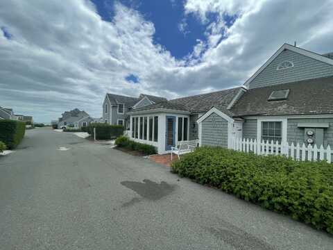 17 Hydrangea Lane, Mashpee, MA 02649