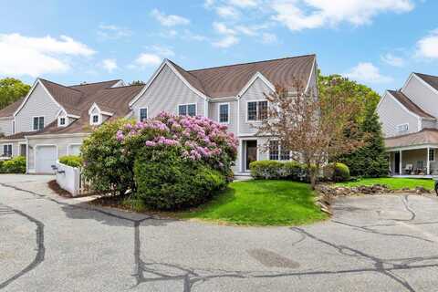 17 Hampton Court, Mashpee, MA 02649