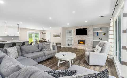 218 Center Street, South Dennis, MA 02660