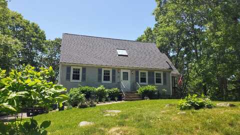 17 Braeside Road, Falmouth, MA 02540