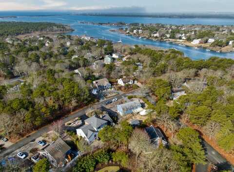 51 Manitoba Road, Mashpee, MA 02649