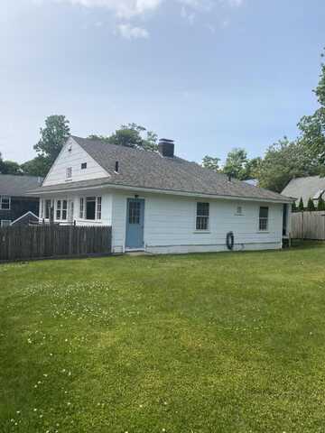 15 Chester Street, North Falmouth, MA 02556