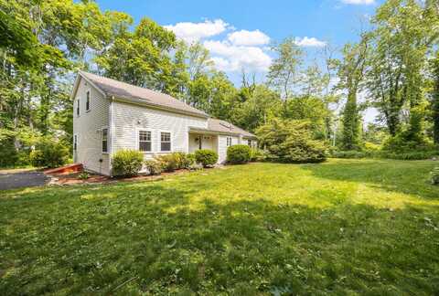 20 Olofson Drive, Cataumet, MA 02534