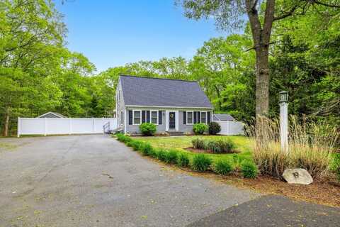 19 Katian Way, Mashpee, MA 02649