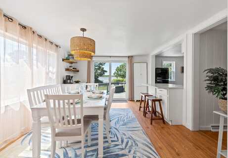 20 ROBIN Road, West Yarmouth, MA 02673