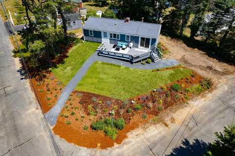 20 ROBIN Road, West Yarmouth, MA 02673