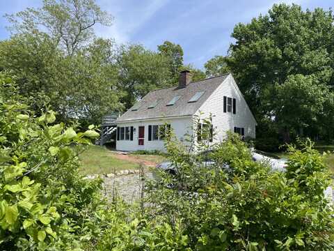 16 Allain Way, West Dennis, MA 02670