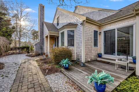 18 Pine Grove Village, Yarmouth Port, MA 02675