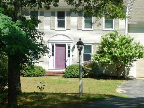 92 Brentwood Lane, Barnstable, MA 02630